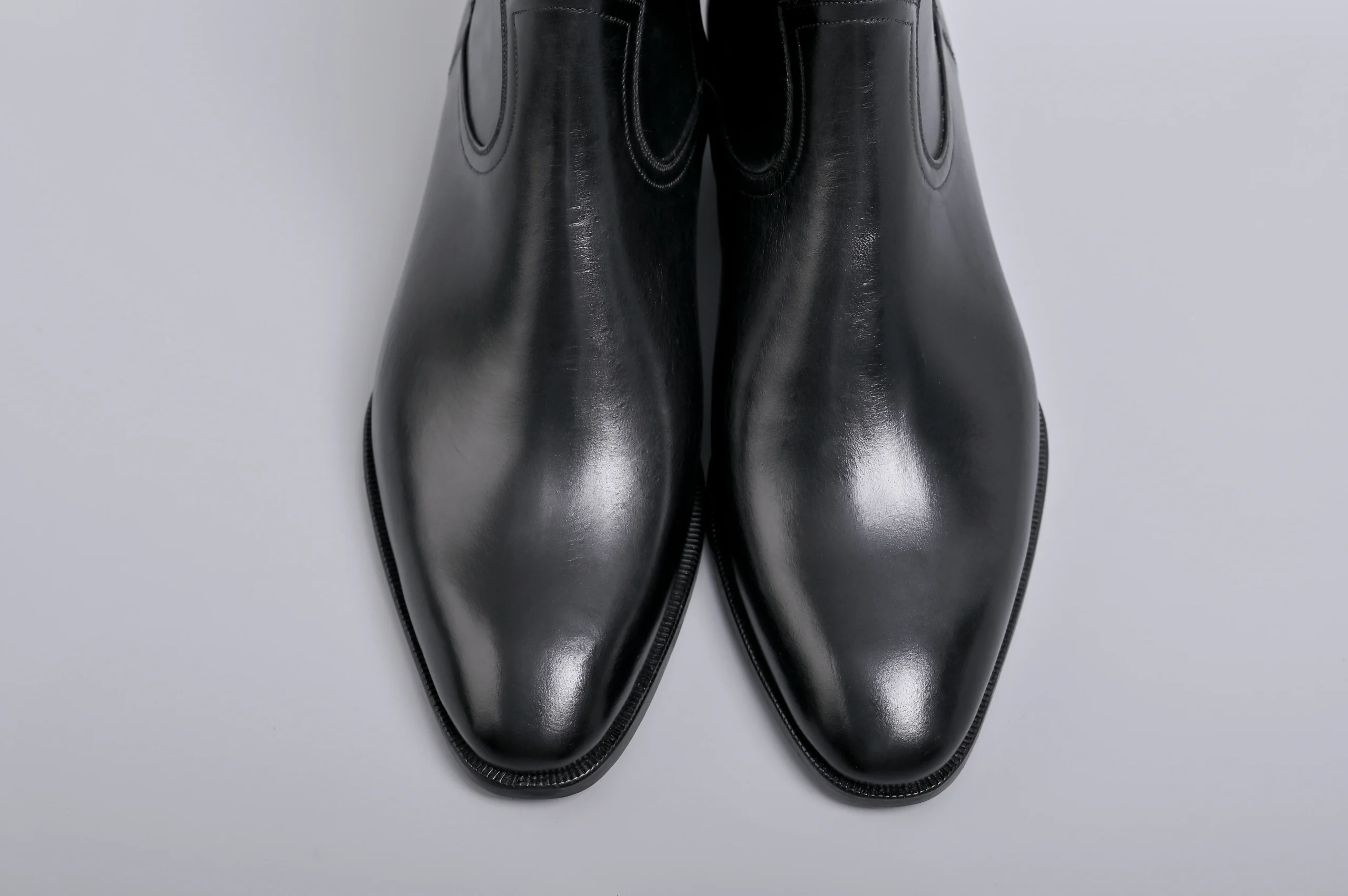 BLACK LEATHER ZIP BOOTS S25